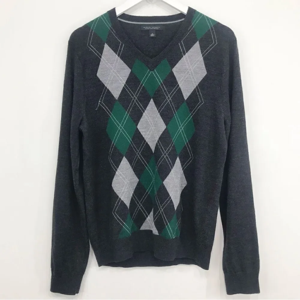 Banana Republic Gray Green Argyle 100% Merino Wool V Neck Pullover Sweater
